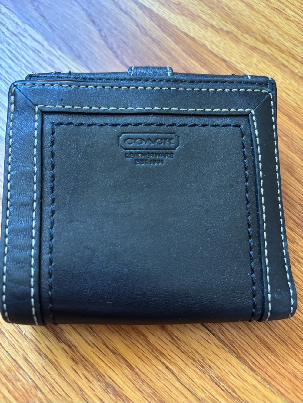 Coach Vintage Black Leather Buckle Wallet - Picture 2 of 7